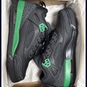 Black and Green Jordan Spizike Sneakers with Retro Design